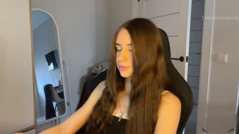 Snapshot of vx_arina chatting on 5, 7, 2026 Arina online show from 5, 7, 2026