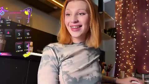 Snapshot of vynila chatting on 14, 7, 2026 ILONA A week goal new laptop online show from 14, 7, 2026