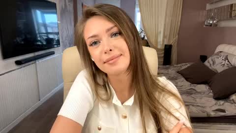 Snapshot of vyxora_moon chatting on 26, 3, 2026 Mona online show from 26, 3, 2026