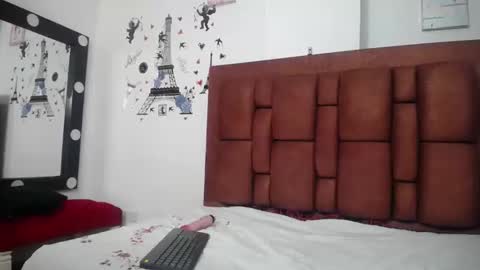 Snapshot of vzafiroper chatting on 24, 2, 2026 Zafiroo online show from 24, 2, 2026