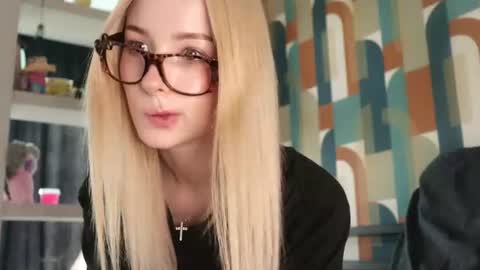 Snapshot of w1xll chatting on 9, 7, 2026 Nana online show from 9, 7, 2026