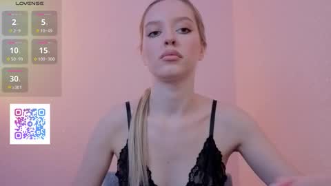 w_pickmebabby_w online show from 6, 11, 2025