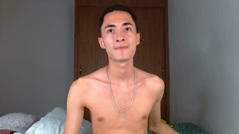 Snapshot of wal_jones chatting on 18, 12, 2025 wal jones online show from 18, 12, 2025