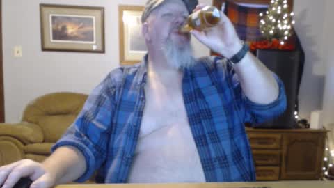 Snapshot of walkingbird chatting on 20, 12, 2025 walkingbird online show from 20, 12, 2025