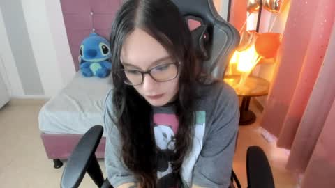 Alexandra online show from 9, 6, 2026