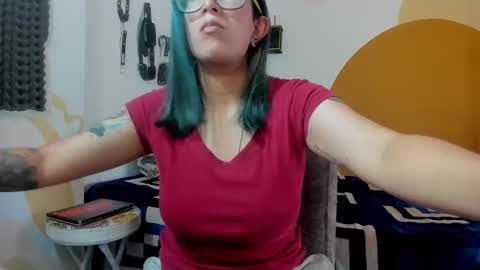 Snapshot of waningrosee chatting on 7, 1, 2025 Waningrose Lu online show from 7, 1, 2025