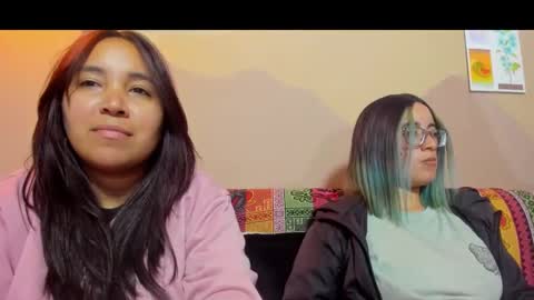 Snapshot of waningrosee chatting on 23, 9, 2025 Waningrose Lu online show from 23, 9, 2025