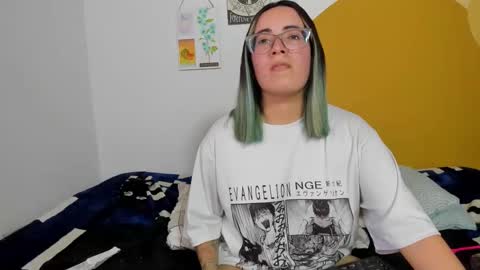 Snapshot of waningrosee chatting on 9, 11, 2025 Waningrose Lu online show from 9, 11, 2025