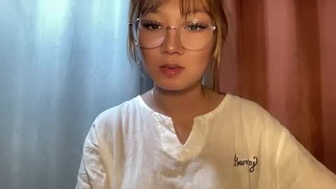 Snapshot of wanna_bewithyouxxx chatting on 15, 3, 2026 LIZA online show from 15, 3, 2026