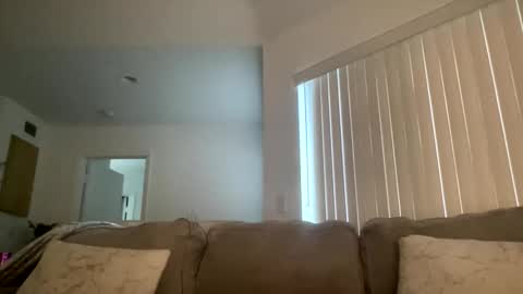 warrenpeacexxx online show from 4, 5, 2026