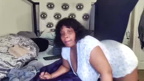 Snapshot of waterfalls69 chatting on 18, 1, 2026 LAUREN LUSH online show from 18, 1, 2026