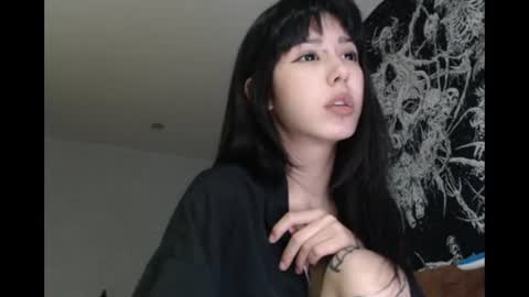 Snapshot of wavy_nights chatting on 22, 6, 2026 Mina online show from 22, 6, 2026