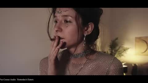 Snapshot of webcora chatting on 21, 12, 2024 Coraline online show from 21, 12, 2024