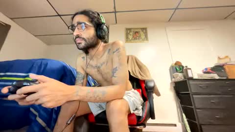 ShootingWebs online show from 7, 10, 2025