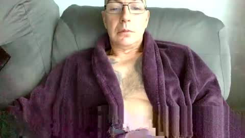 wechatistrokeurub online show from 10, 10, 2025