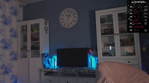 Snapshot of weed_princesss chatting on 7, 1, 2025 moon online show from 7, 1, 2025