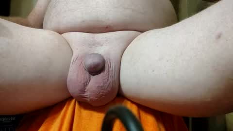 Snapshot of wellequipdhunter90210 chatting on 2, 10, 2025 wellequiodhunter90210 online show from 2, 10, 2025