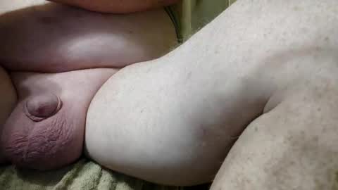 Snapshot of wellequipdhunter90210 chatting on 15, 3, 2026 wellequiodhunter90210 online show from 15, 3, 2026