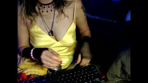 Snapshot of weluvwoman84 chatting on 13, 1, 2025 RiZZA and MiKE online show from 13, 1, 2025