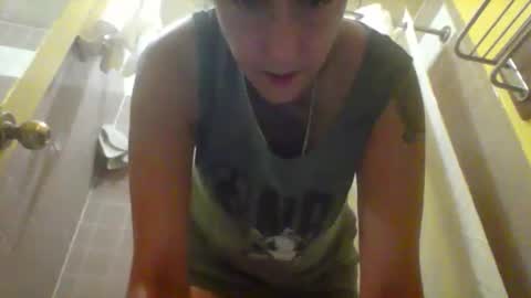 Snapshot of weluvwoman84 chatting on 19, 10, 2025 RiZZA and MiKE online show from 19, 10, 2025