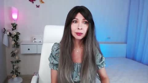 Wendi Foster online show from 9, 12, 2024