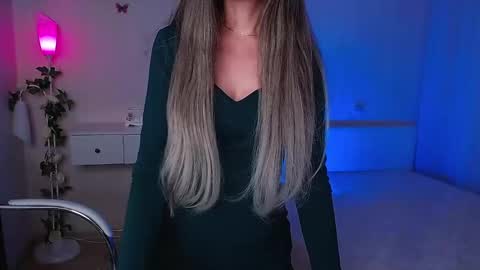 Wendi Foster online show from 28, 1, 2025