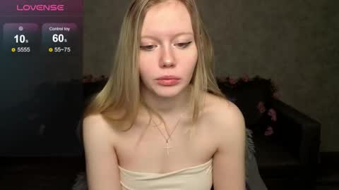 Snapshot of wendy_228 chatting on 2, 3, 2026 Wendy online show from 2, 3, 2026