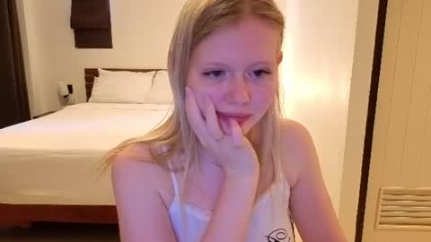 Snapshot of wendy_228 chatting on 27, 6, 2026 Wendy online show from 27, 6, 2026