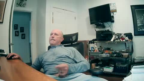 Snapshot of weseeyouwatching chatting on 15, 9, 2025 weseeyouwatching online show from 15, 9, 2025