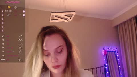 Snapshot of wet_lana chatting on 8, 2, 2025 Lana online show from 8, 2, 2025