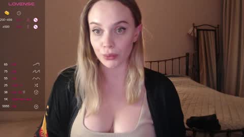 Snapshot of wet_lana chatting on 11, 3, 2025 Lana online show from 11, 3, 2025