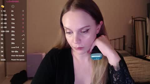 Snapshot of wet_lana chatting on 9, 9, 2025 Lana online show from 9, 9, 2025