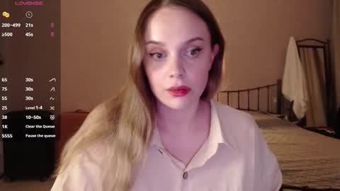 Snapshot of wet_lana chatting on 15, 9, 2025 Lana online show from 15, 9, 2025