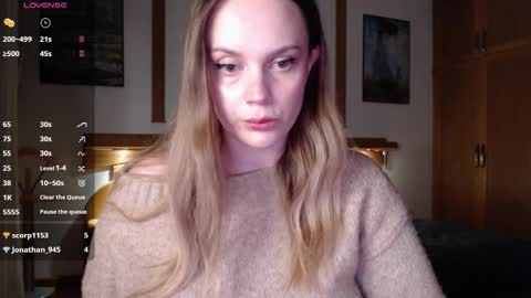 Snapshot of wet_lana chatting on 4, 10, 2025 Lana online show from 4, 10, 2025