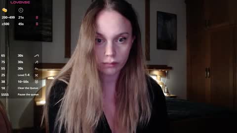 Snapshot of wet_lana chatting on 10, 10, 2025 Lana online show from 10, 10, 2025