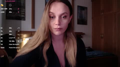 Snapshot of wet_lana chatting on 14, 10, 2025 Lana online show from 14, 10, 2025