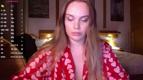 Lana online show from 4, 3, 2026