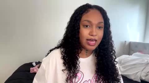 SheSquirts online show from 2, 10, 2025