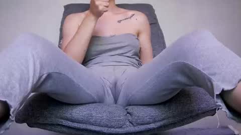 Snapshot of wetdream221 chatting on 22, 6, 2026 Beatrice Moan from LovenseWet from Tip MenuOpen for Private online show from 22, 6, 2026