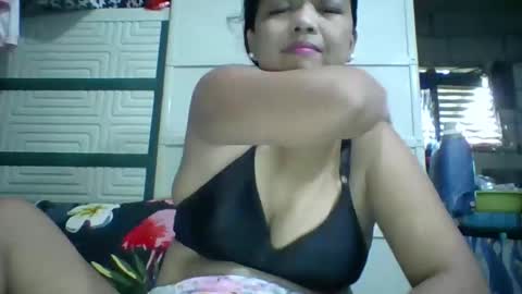 wetpussie4_you online show from 27, 9, 2025