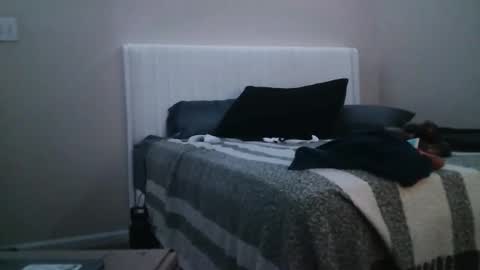 Snapshot of wetwildbigdick305 chatting on 13, 1, 2025 wetwildbigdick305 online show from 13, 1, 2025