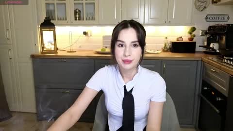 Victoria Maria online show from 11, 2, 2025