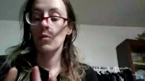 Whatsheralias online show from 9, 5, 2026