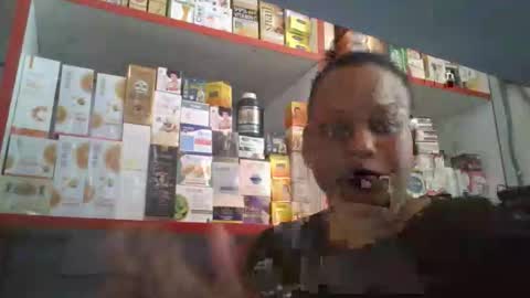 Snapshot of whinebae chatting on 5, 3, 2026 whinebae online show from 5, 3, 2026