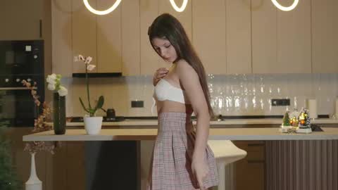 Naomi online show from 2, 12, 2025