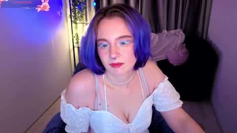 Snapshot of whisperia chatting on 23, 10, 2025 RunayWitch online show from 23, 10, 2025