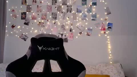 Bella online show from 10, 3, 2026