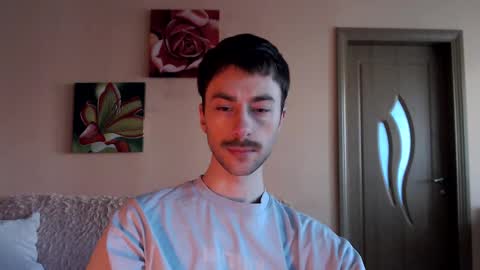 Snapshot of white_sport chatting on 15, 12, 2025 Tom online show from 15, 12, 2025