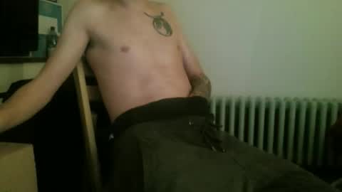 whiteboyslim21 online show from 25, 2, 2026