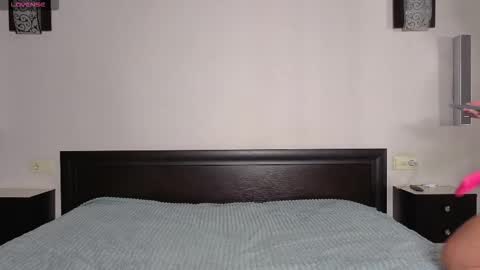 Snapshot of whiteflower_x0 chatting on 18, 9, 2025 ASK ME  online show from 18, 9, 2025